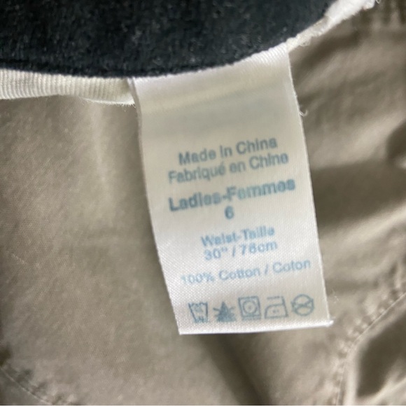 Arc’teryx womens pants size 6. - Picture 4 of 14